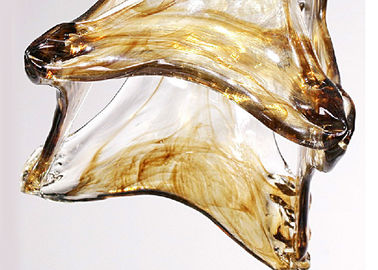 De zwarte 8 Lichte Kroonluchter van het Huis Decoratieve Smeedijzer met Amberglasschaduw