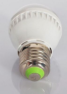 De hoge LEIDENE van de Lumen12w 1150LM IP45 Epistar van Plastic Huisvesting Fabrieken Bolbollen